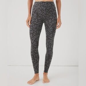 Pact Women’s Organic Cotton Go-To Legging